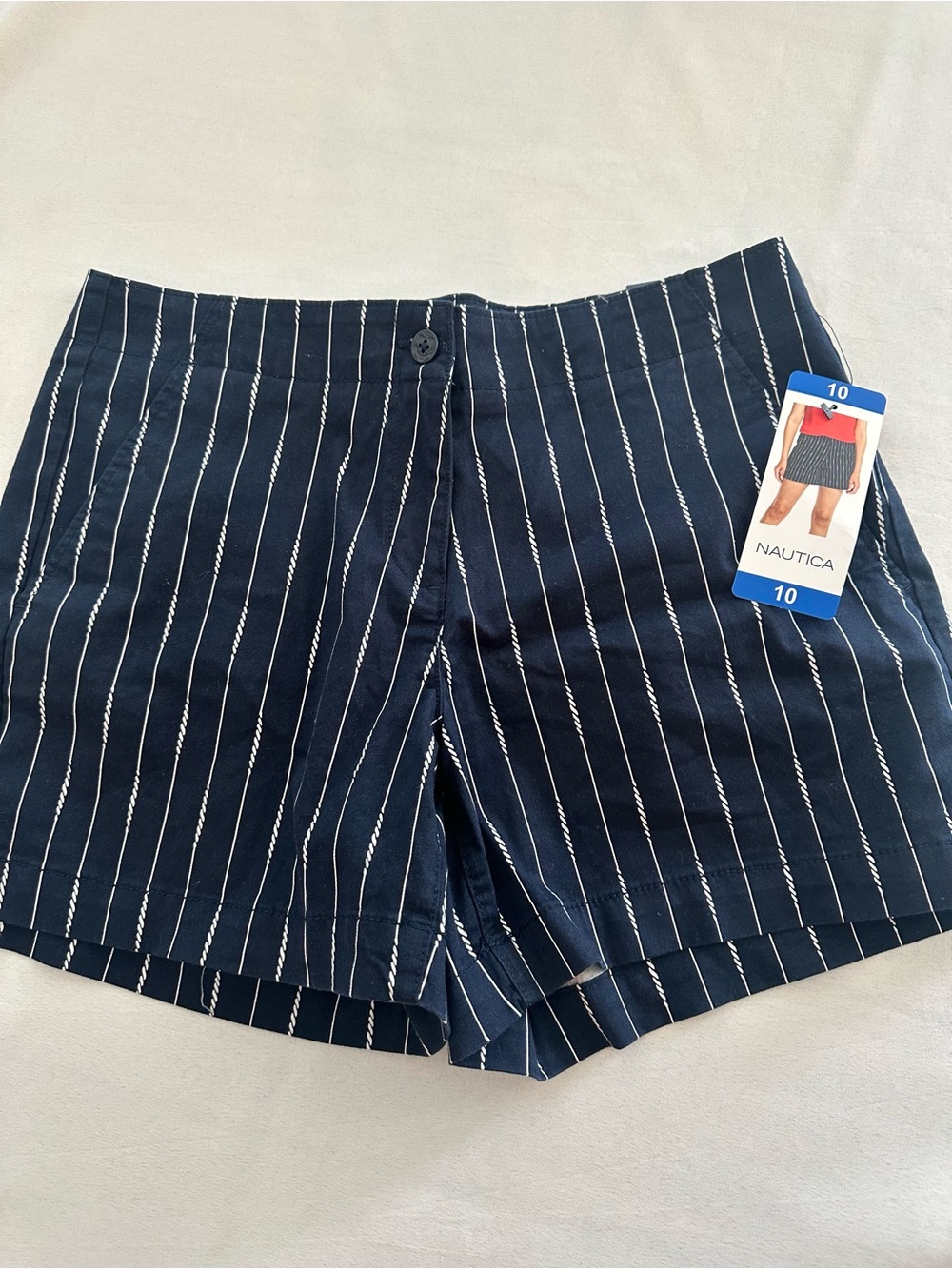 Nautica Women's Navy with White Stripes mid-rise Twill Shorts NWT Sz 10